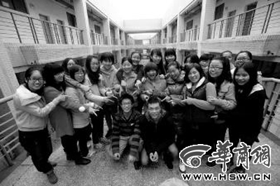 <em>大学男女</em>生<em>比例</em>不协调 32个纯汉子选 班花 --教