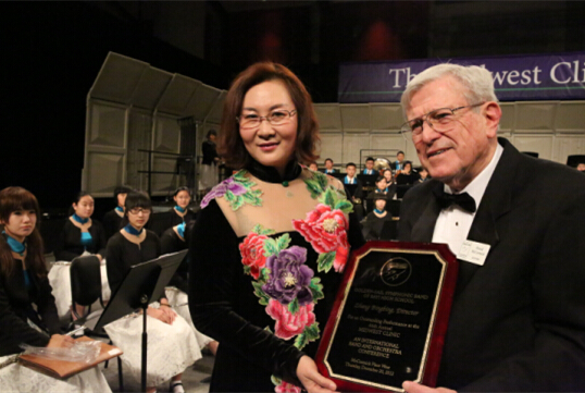 2012꣬챱аһѧ𷫹Ӧμ֥Ӹٰġ66th Midwest Clinicᣬָרֻᡣ