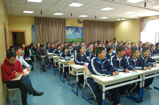 北京市大兴区一中:发挥名校作用 促进教育均衡