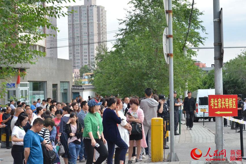 ����³ľ���е�ʮ����ѧ�����⡰�㿼���ļҳ��ǡ����� ��