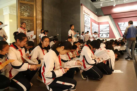 北京市育才学校通州分校师生参观中国人民革命军事博物馆