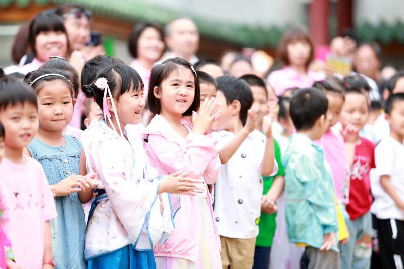 孩子們對非遺文化游園會非常期待 劉毅/攝