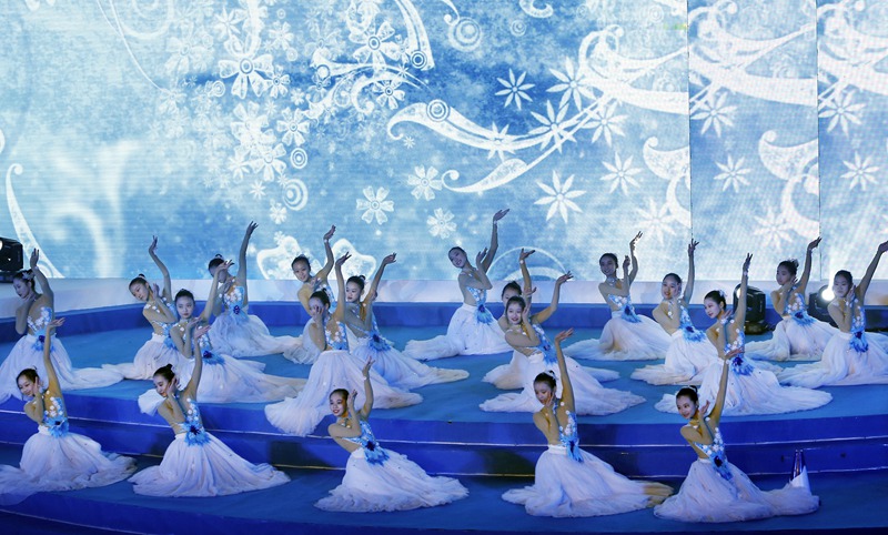 开幕式上的舞蹈表演（北京市教委供图）