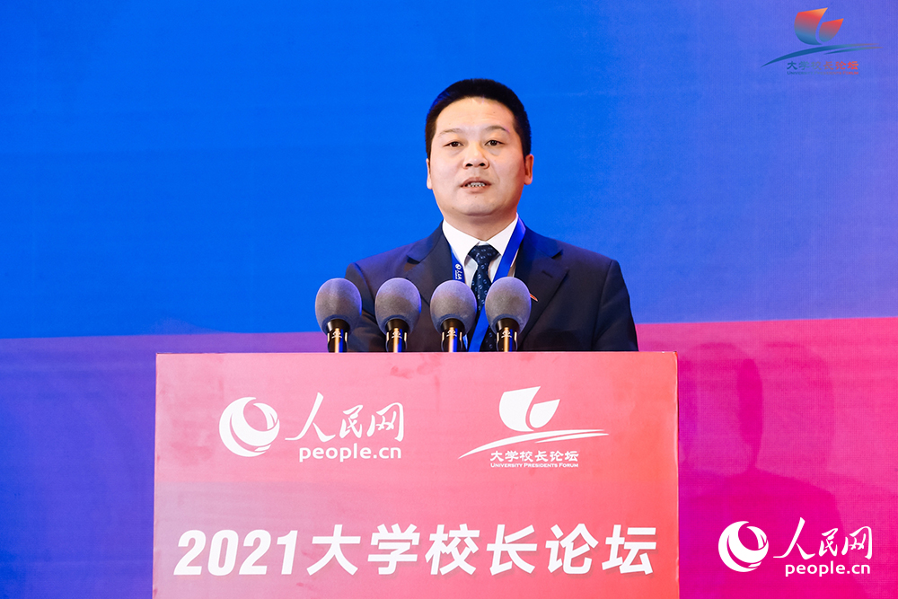 中國第一汽車集團人力資源部副總經理張英武作主題演講