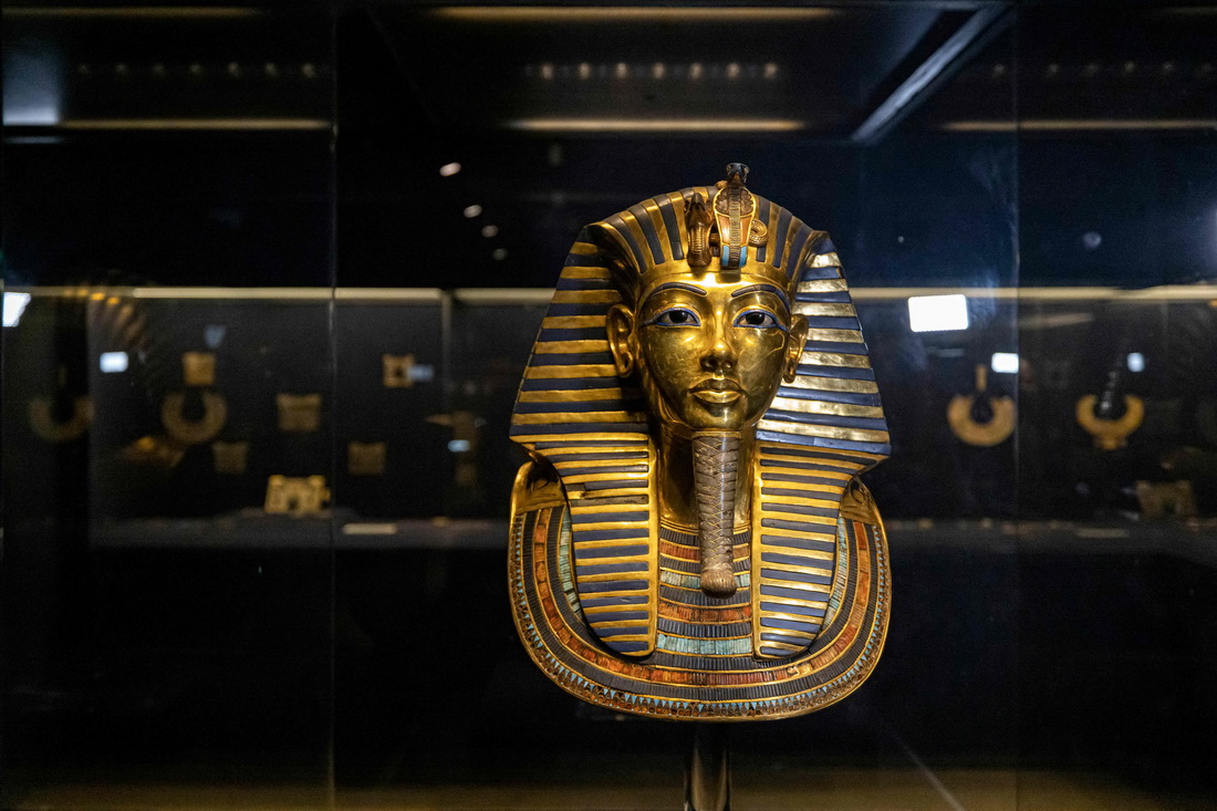 埃及法老圖坦卡蒙墓葬珍寶