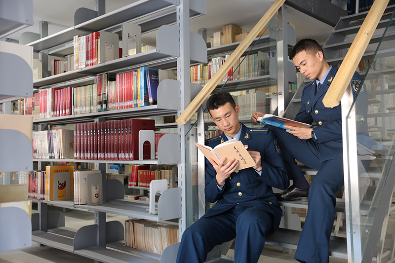 空軍工程大學信息與導航學院舉辦第十二屆校園讀書月活動。學校供圖