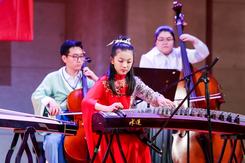 北京市第十八中學蒲芳學校舉辦首屆“藝潤德馨，育蒲成芳”校園藝術節。校方供圖
