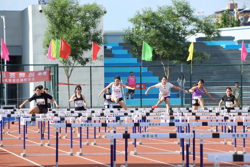 首都高等學校第63屆學生田徑運動會開幕。北京信息科技大學供圖