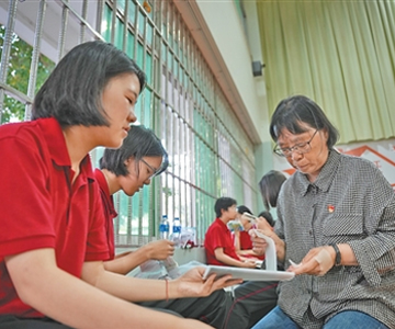 守护大山女孩的“人生考场”