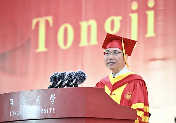 同济大学校长、中国科学院院士杨金龙。校方供图