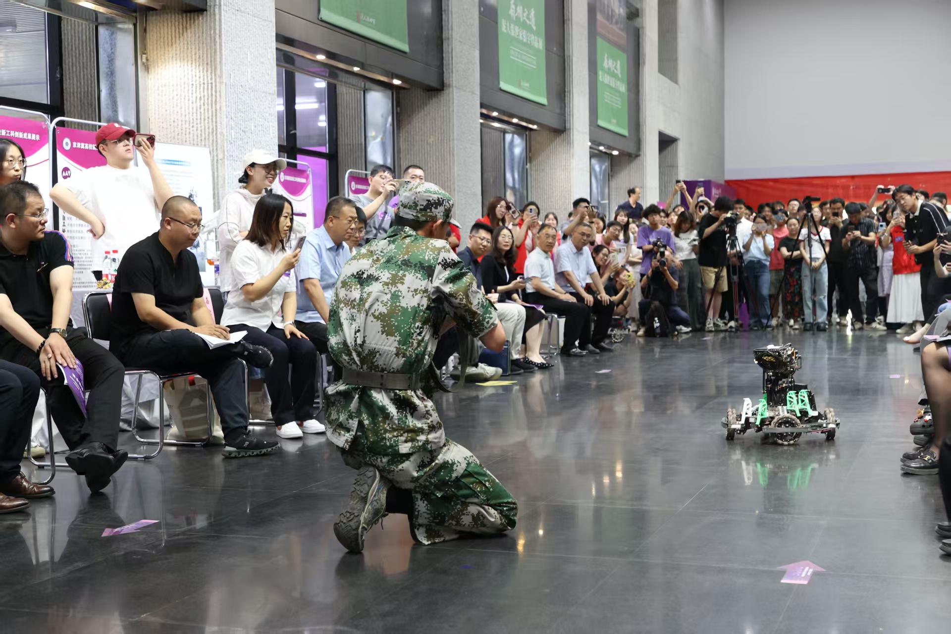 活动现场。学校供图