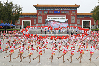 第61届北京市中小学生田径运动会开幕