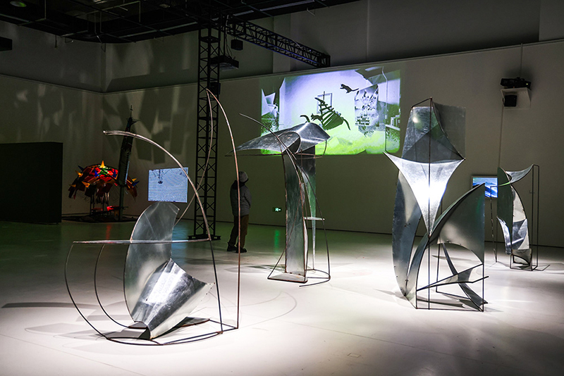 展會現場。學校供圖