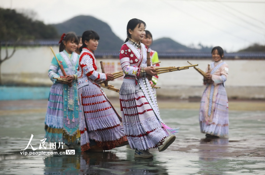 贵州黔西：苗族芦笙舞进校园【4】