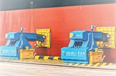 机器人上岗 百年港焕新