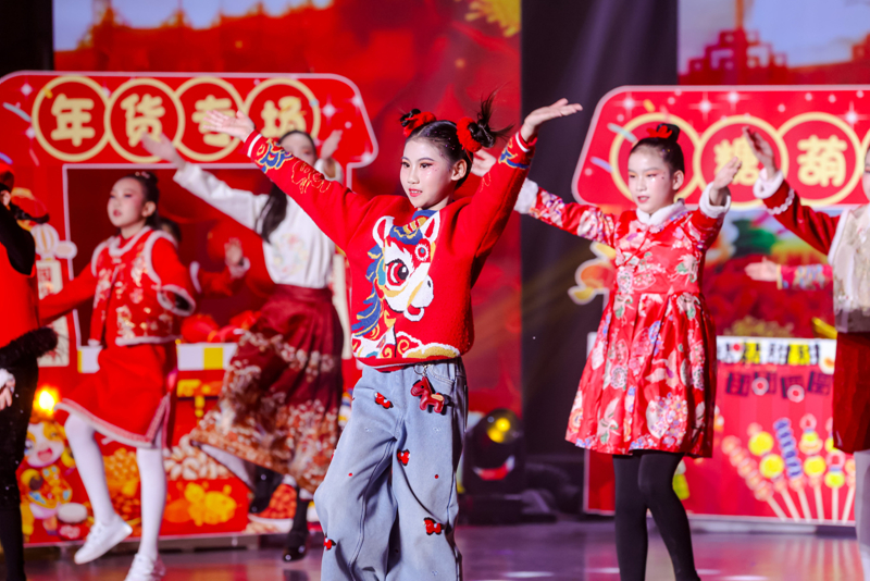 北京市大興區第二屆校園春晚上演。大興區教育融媒體中心供圖