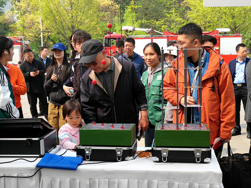 4月15日，中国农业大学举行第八届安全文化节。臧春睿 摄