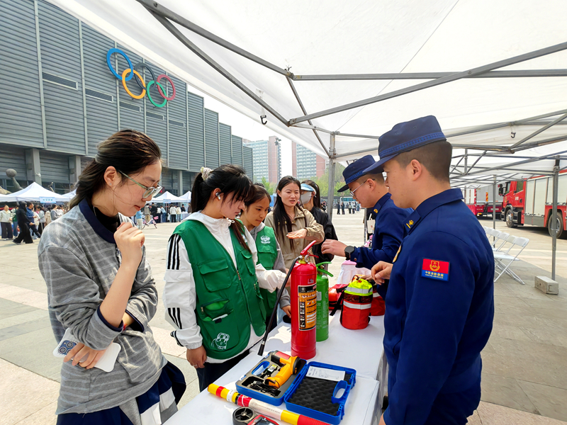 4月15日，中国农业大学举行第八届安全文化节。臧春睿 摄