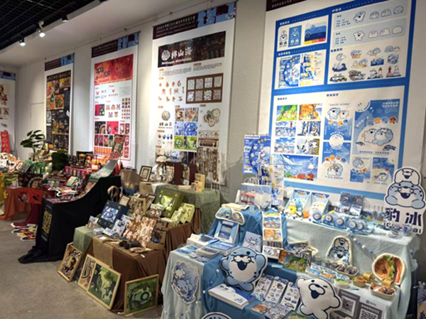 毕业展变招聘会这所高校“沉浸式”推介学生就业(图1)
