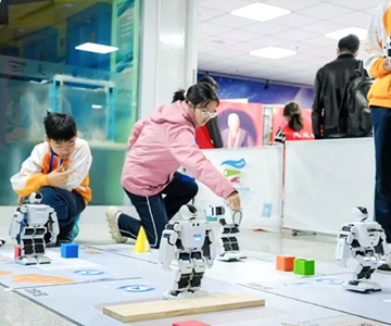 以赛促学！北京中小学生展示AI科创成果