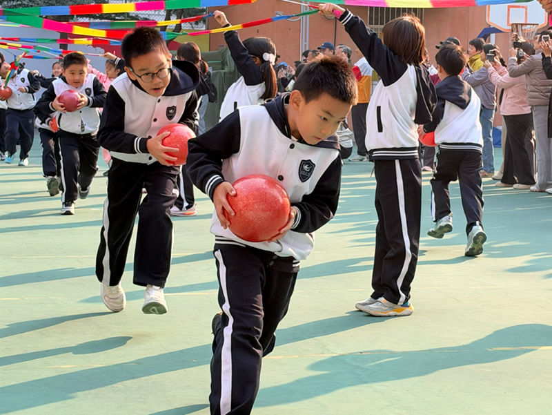 白家庄小學舉行特色體操展示活動。校方供圖