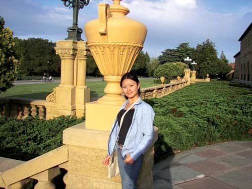 美女大学生总裁吴莹莹:我不是花瓶运营官