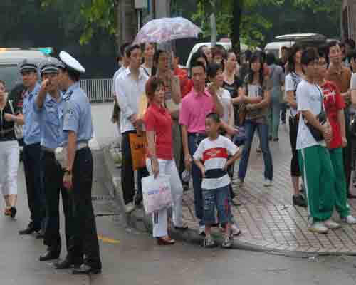 广东:高考实行全方位监督