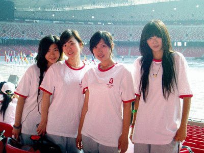 北体大<em>长腿</em>女生是<em>孪生姐妹</em>腿长1米17 图--人民