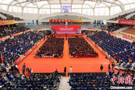 上海交大举行2023年研究生毕业典礼校长寄语毕业生“把握主动”