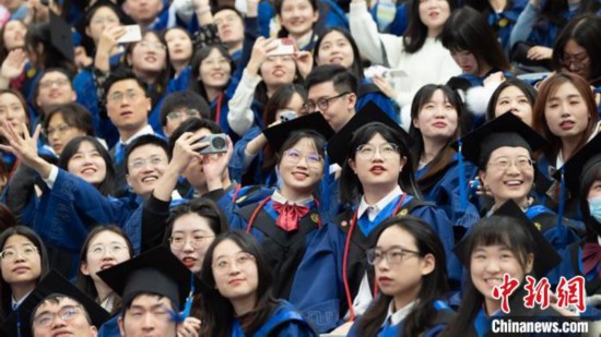 上海交大3100余名2023届毕业研究生获得学位。　上海交大供图