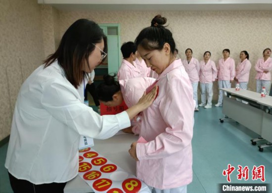 寧夏開展全國孤殘兒童護理員高級技師、技師職業技能等級認定工作。寧夏民政廳 供圖