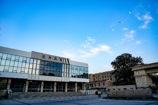 北京物资学院运河剧场