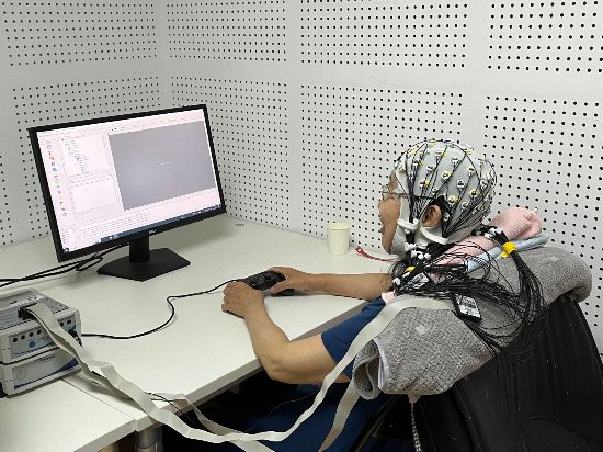 腦電實驗